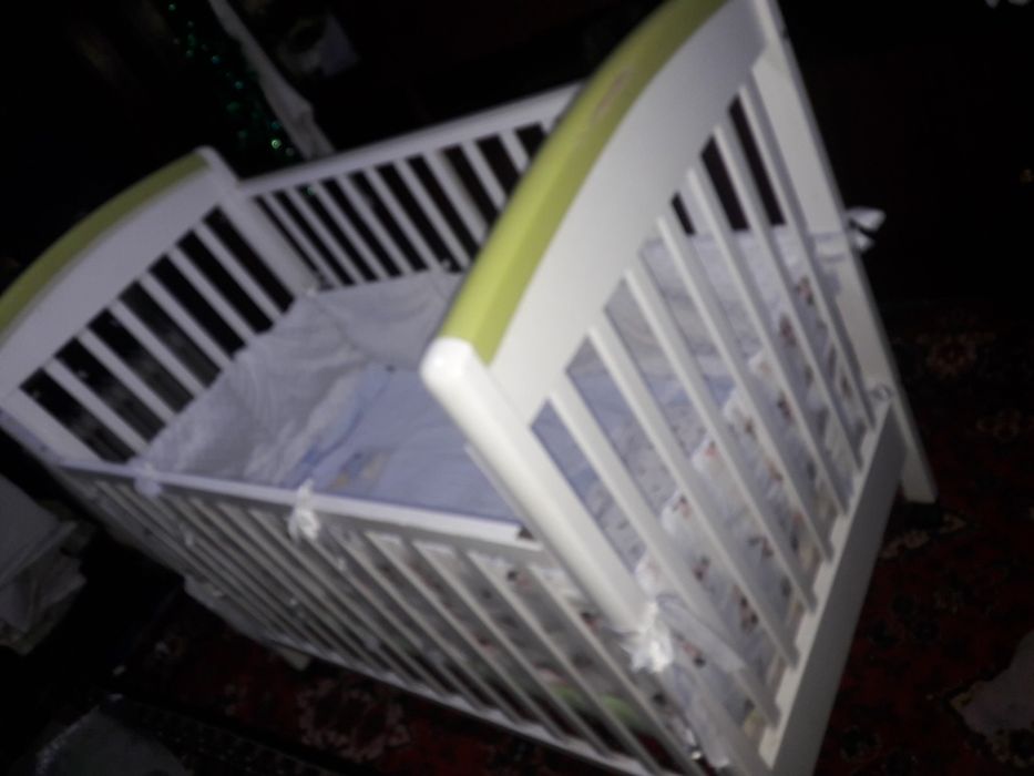 Болалар кровати сотилади