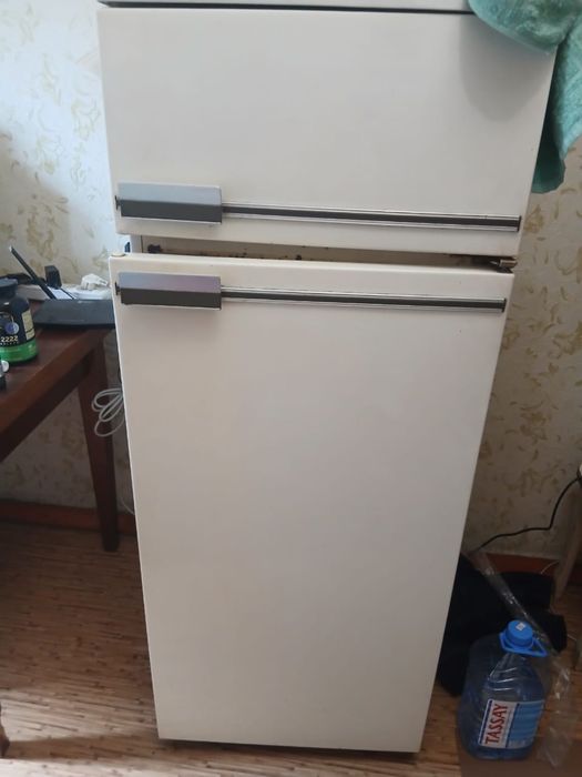 Продам холодильник и газплита б/у