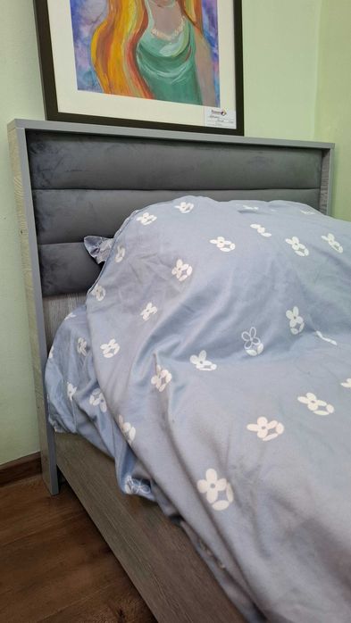 Кровати 2 штуки подростковые с матрасом