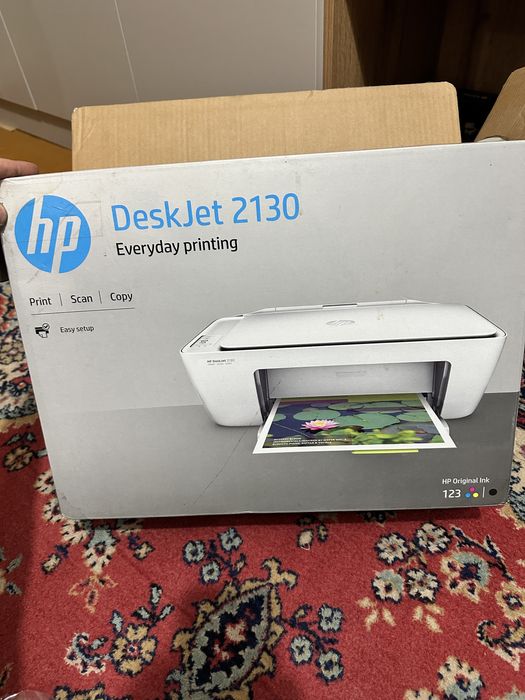 Deskjet 2130 цветной принтер