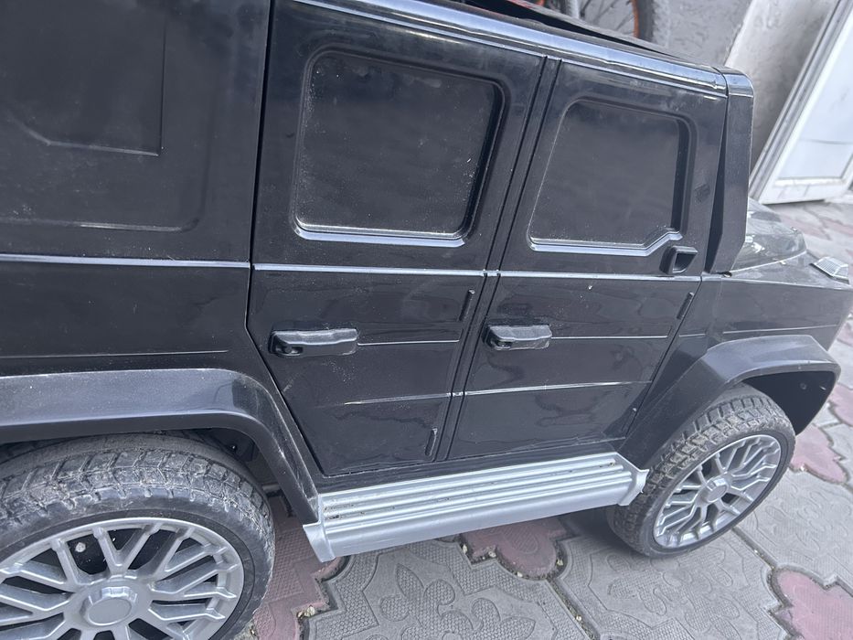 Детская электромашина Гелен