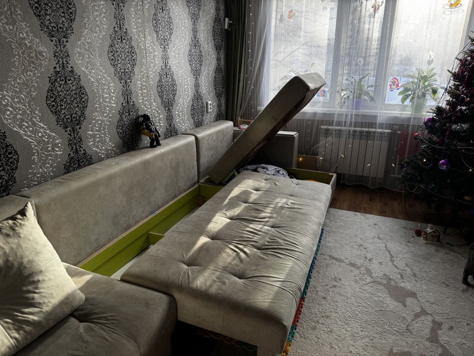 Продам диван. Срочно!