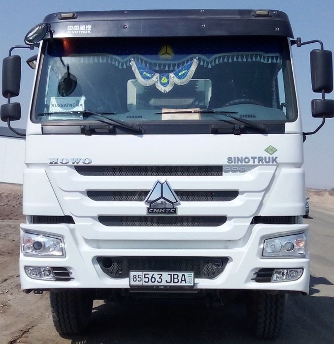 Sinotruk HOWO 32 tonnalik samansvallar