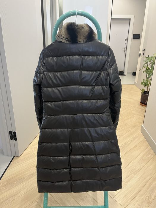 Продам кожаное пальто