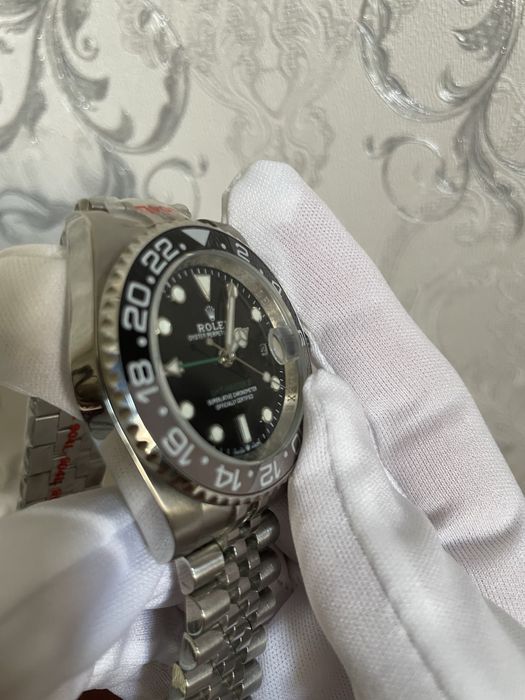 Rolex GMT-MASTER 2 “ Bruce Wayne “