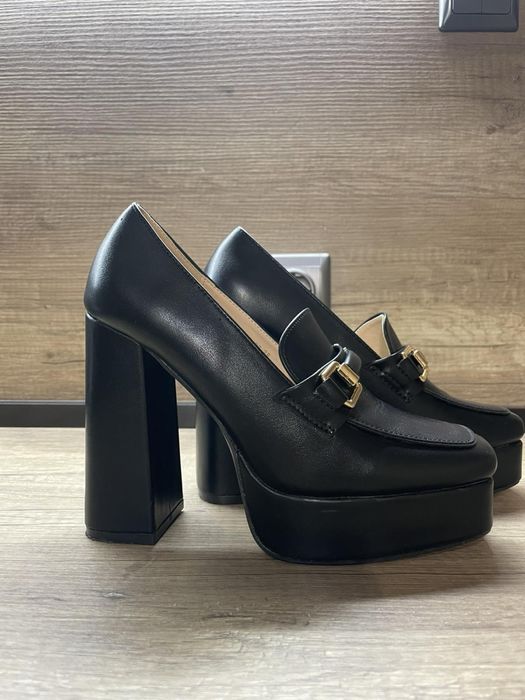 Обувки черни дамски