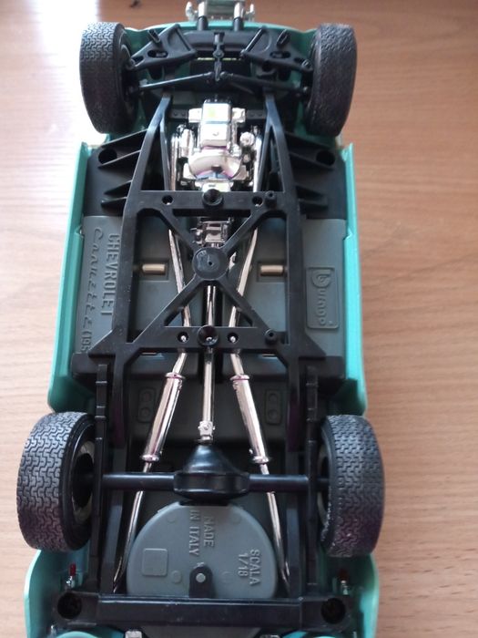 Моделька шевролет