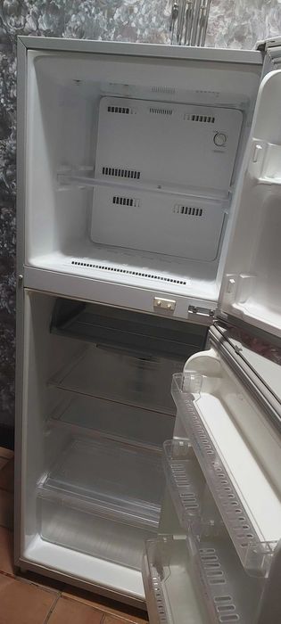 Холодильник Samsung