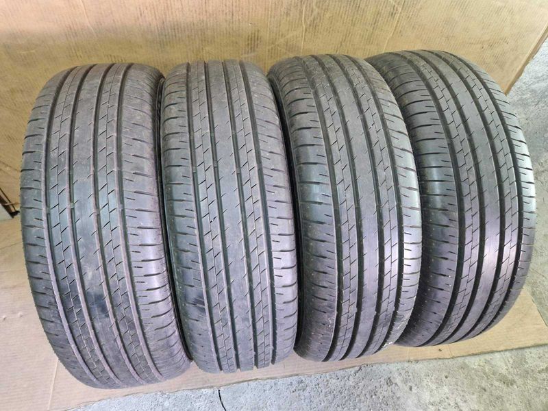 4 Bridgestone R18 225/60
летни гуми
DOT4819
