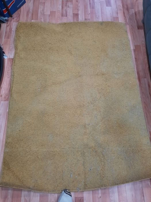 Продам Ковёр в хорошем состоянии.