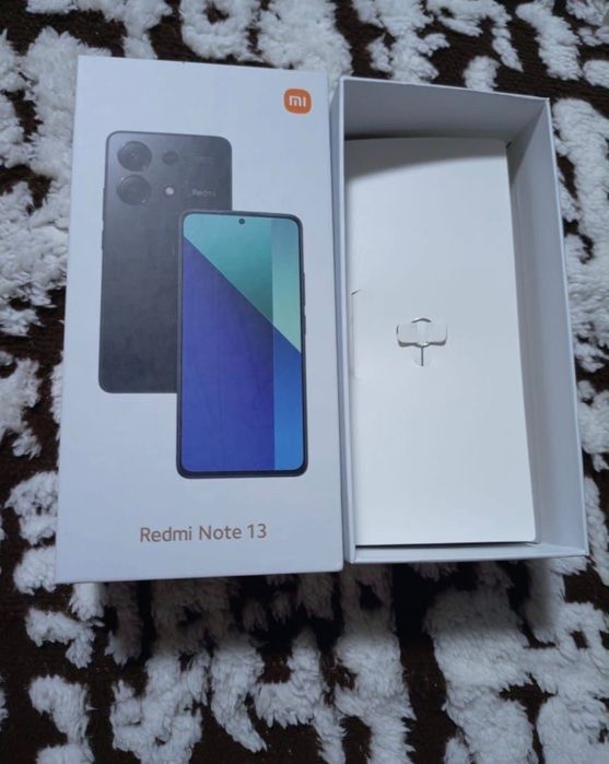 Продаю Redmi note 13