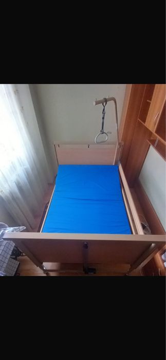 Pat medical electric premium Burmeier Allura II + motoare LINAK + Saltea