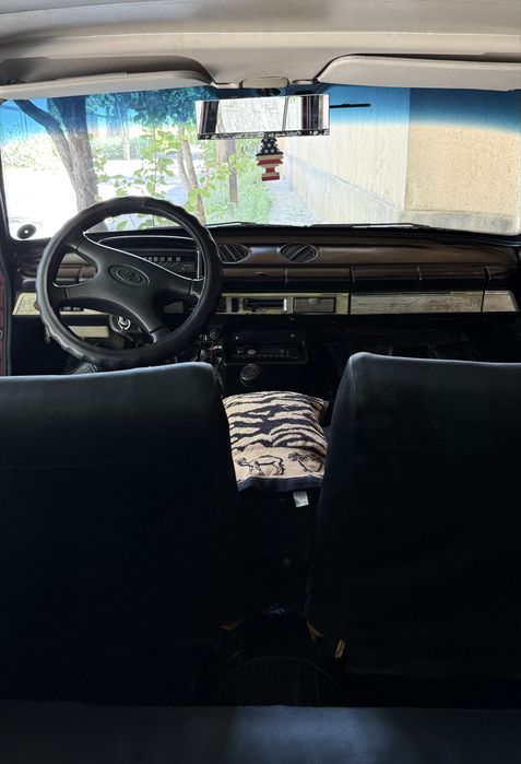 vaz2102 sotiladi
