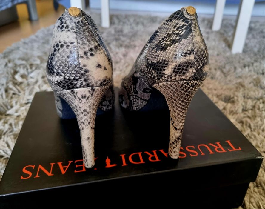 Обувки на ток Trussardi