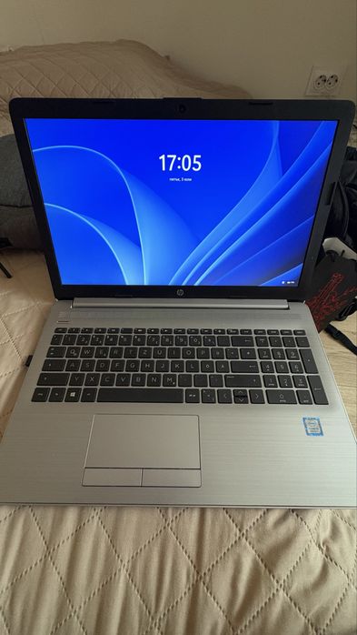 Лаптоп HP 250 G7