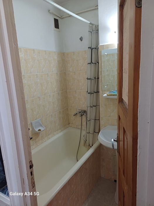 Persoană fizică - Alexandru cel Bun - Apartament 2 camere decomandat