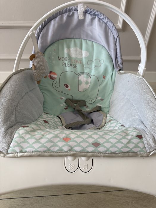 Детский шезлонг качалка