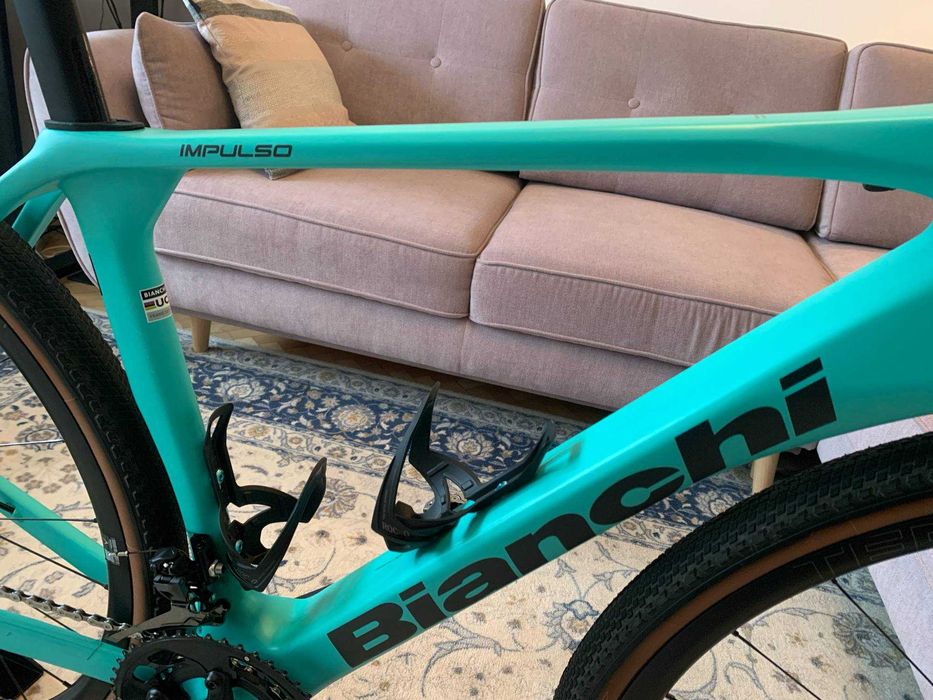 Vând bicicletă Bianchi Impulso Pro Gravel GRX 820 Disc 2x12 sp