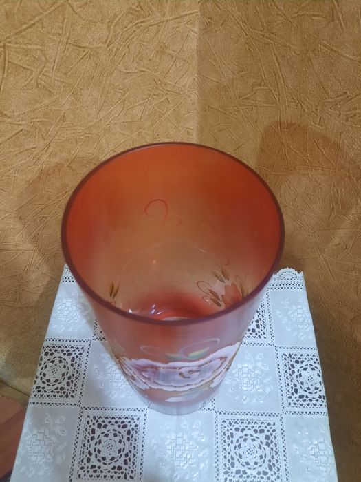 Редкость! Большая, очень красивая, яркая винтажная ваза. Ручная роспис