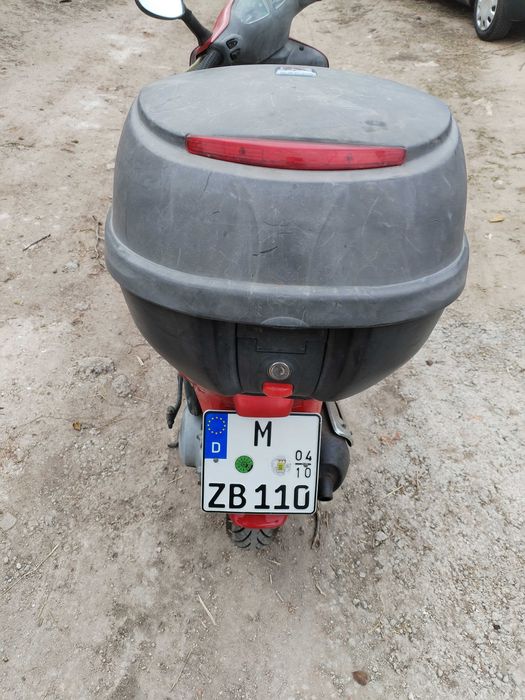 Скутер,Мотор Piaggio Sfera 125