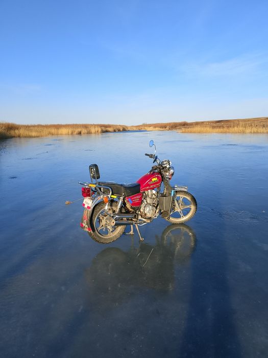 Продается мотоцикл 200 куб