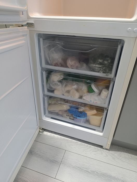 Холодильник Indesit 30 тыс