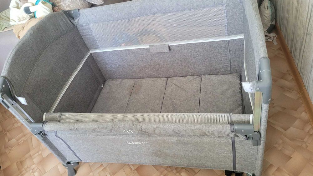 Кроватка-манеж до 2х лет