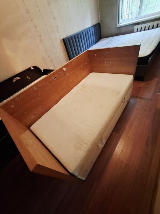 Отдам детскую кровать
