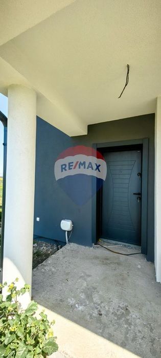 Фамилна двуетажна къща за продажба, с.Кичево, обл.Варна, ЙГ