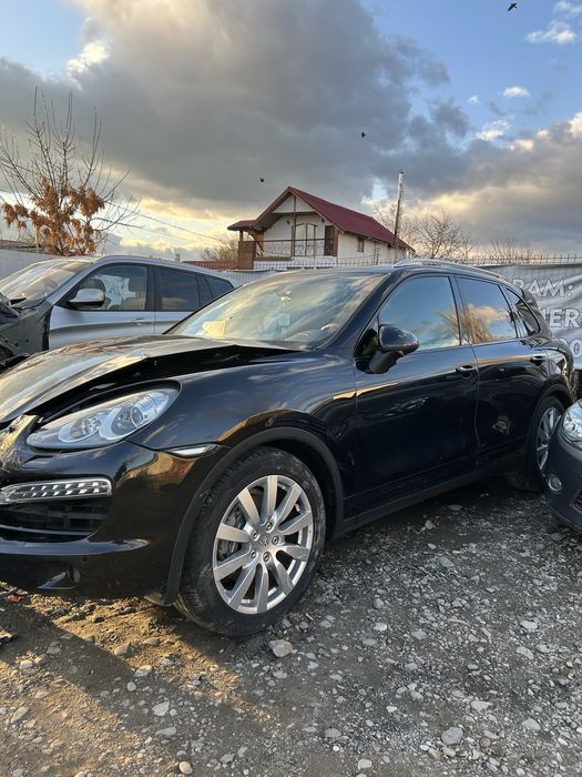 Ușă stânga față Porsche Cayenne 2012
