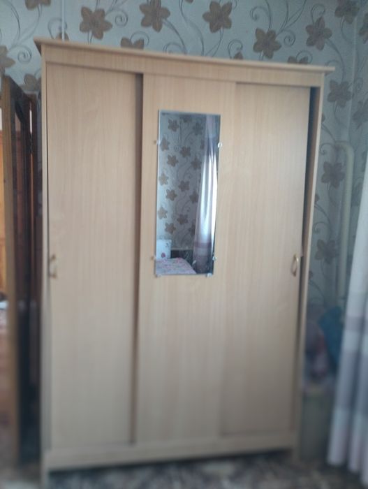 Продам мебель и ковёр