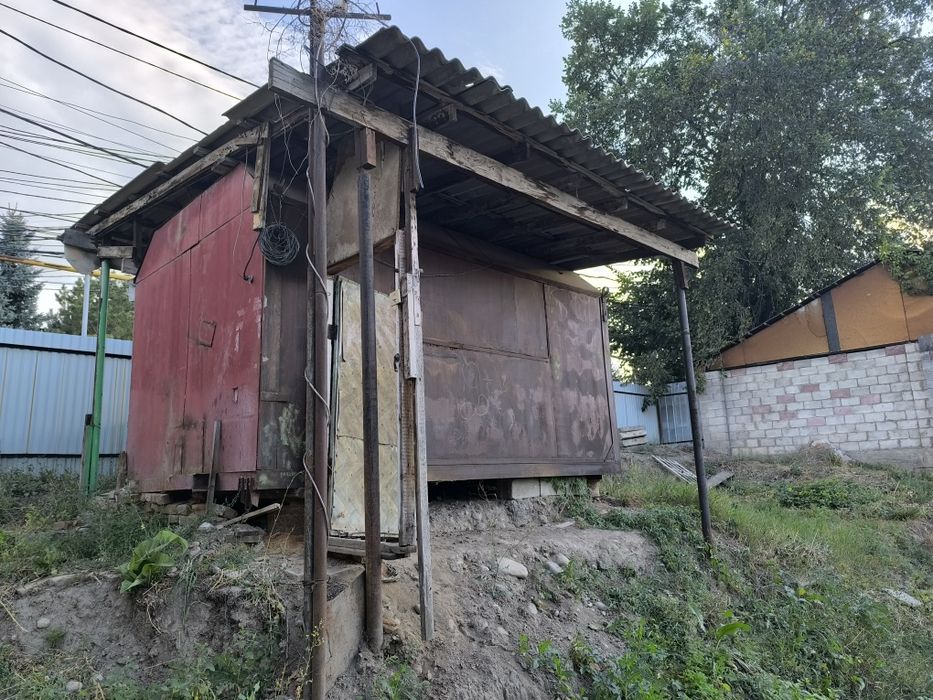 Продам жилой вагончик металлический