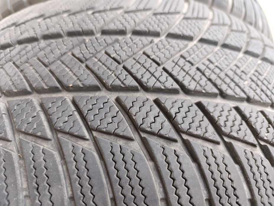 Зимни гуми Bridgestone 275/45/20 RFT