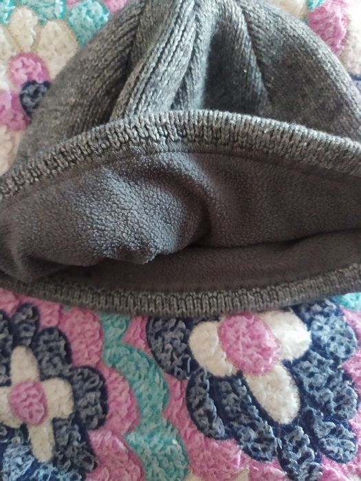 шапка зимняяя,новаая