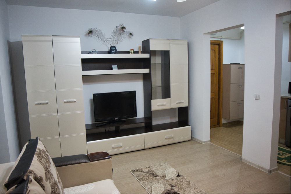 Inchiriez Apartament În Regim Hotelier