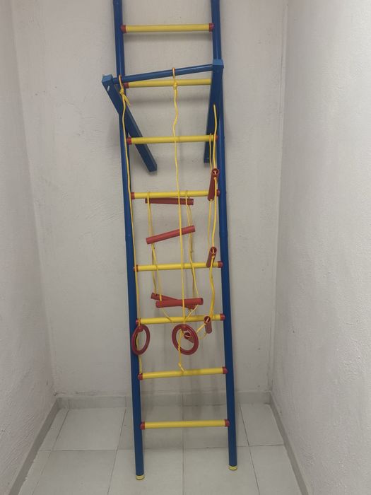 Детски домашен спортен комплекс