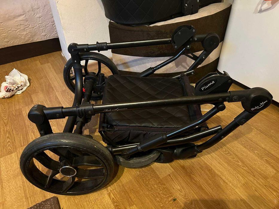 Бебешка количка Piuma