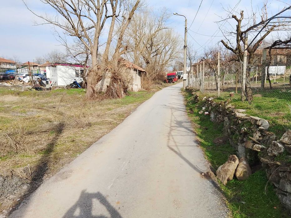 Дворно място с. Шереметя