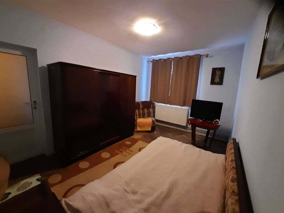 Apartament 3 camere Targoviste disponibil de inchiriat