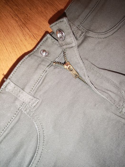 Продам шорты на девочку