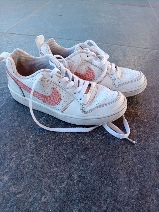 adidasi nike copil fata marime 35 36 stare impecabila