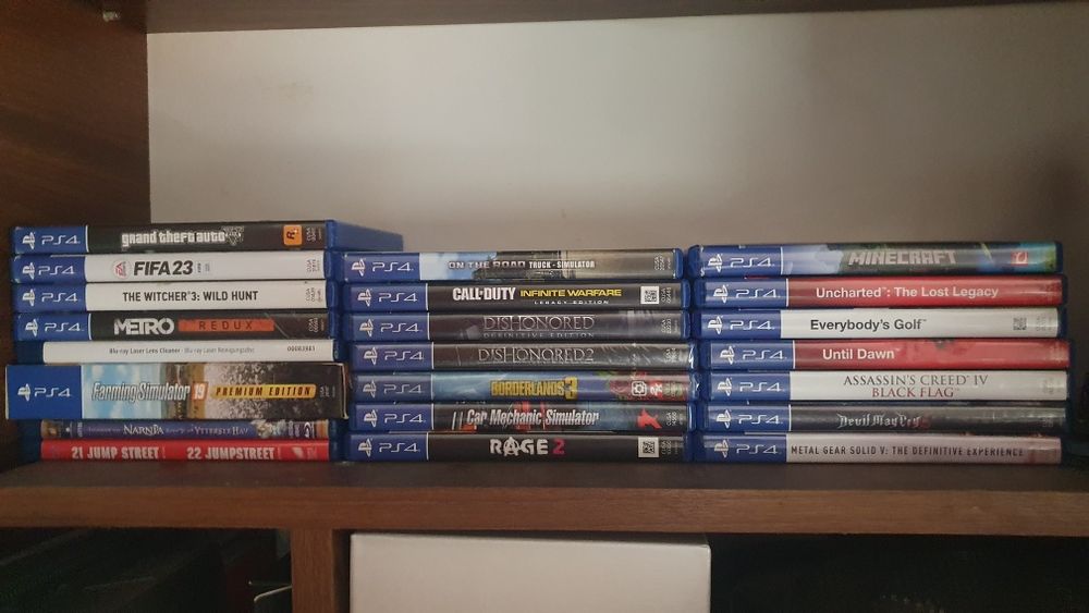 Lot jocuri Xbox One in stare perfecta NFS Fifa Call of Duty plus alte