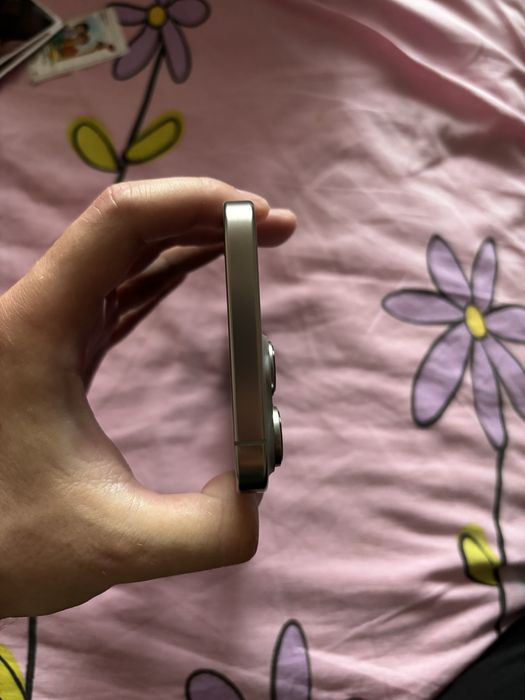 Продаю iPhone 16 Pro Max.