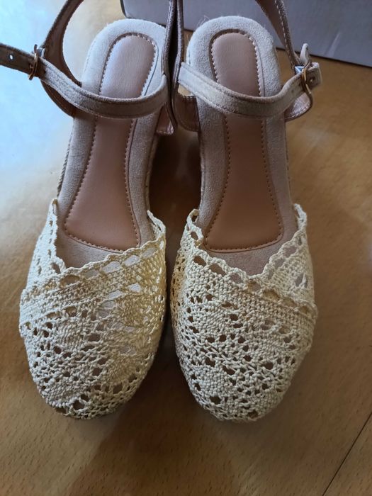 Дамски обувки чисто нови