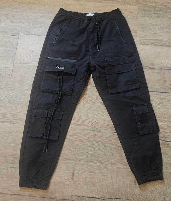 Карго панталон  Bershka