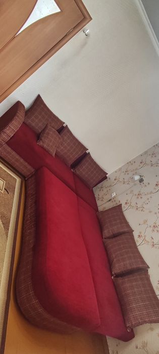 Диван угловой б/у