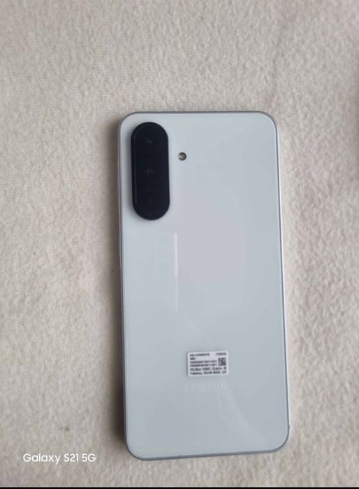 Samsung a36 в перфектно състояние с оставаща гаранция 20 месеца