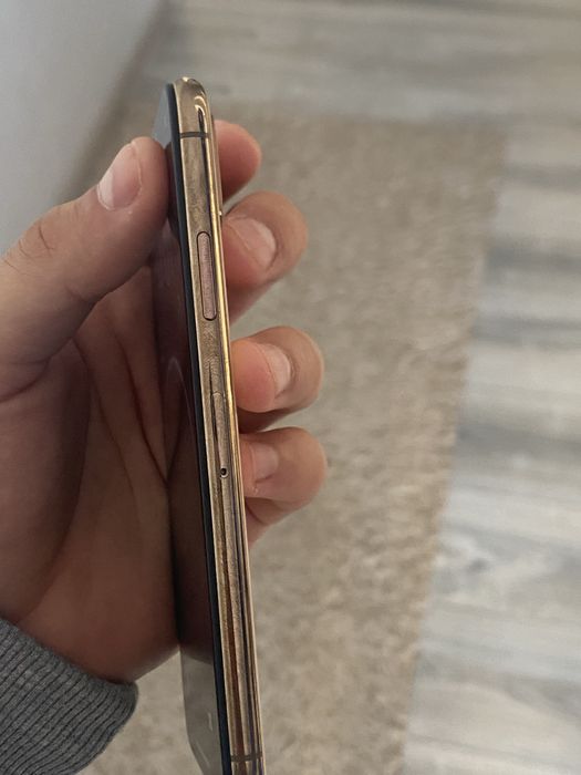 Продам iphone xs