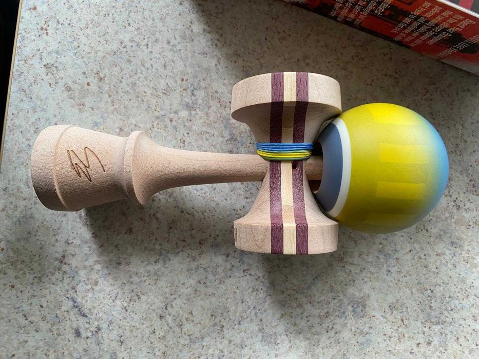 Active Kendama Steven Bach Pro model FERMION clear
