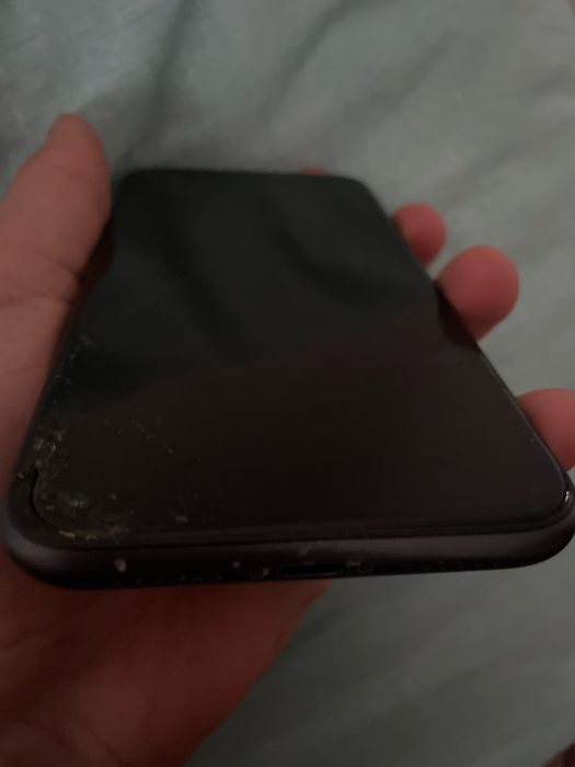 Iphon 11 pret neg mai multe mesaje in privat